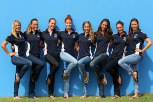 Synchro girls out of water