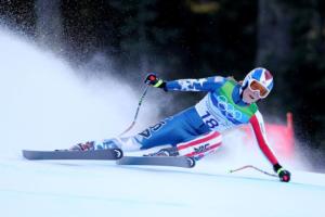 Vonn crashes out