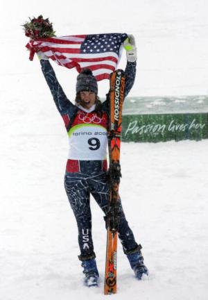 Julia Mancuso celebrates her gold medal