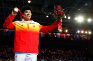 Lu Yong wins gold