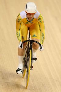 Anna Meares on track