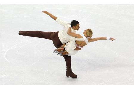 German pair skate to medals