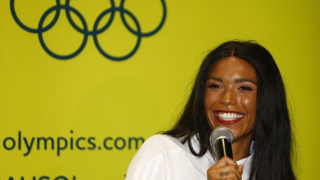 Mitchell laughs her way to Rio