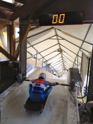 Luge start for Newton