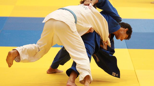 Judokas in action