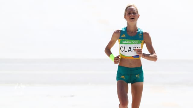 Tough marathon beats Aussie athletes