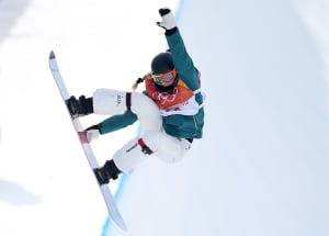 Emily Arthur in the women's snowboard halfpipe finals