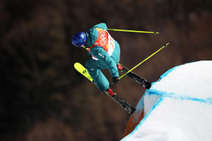 Russ Henshaw in ski slopestyle qualifications