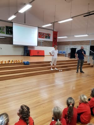 Olympian Shelley Watts visits Laurieton Public School